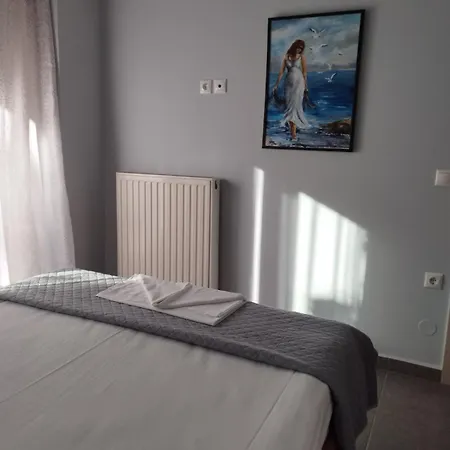 Maria's Rose Garden Apartman *