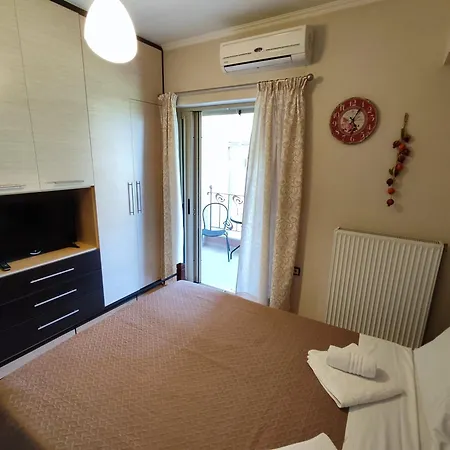 Apartment Maria's Rose Garden Lefkada City